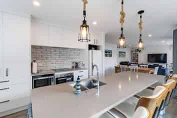 5 Taffe Crescent, Pyes Pa