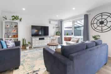 5 Taffe Crescent, Pyes Pa