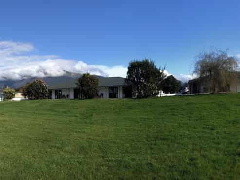 10 Marks Road, Haast