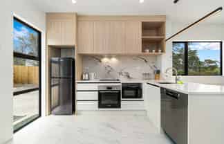 4/25 Abbotleigh Ave, Te Atatu Peninsula