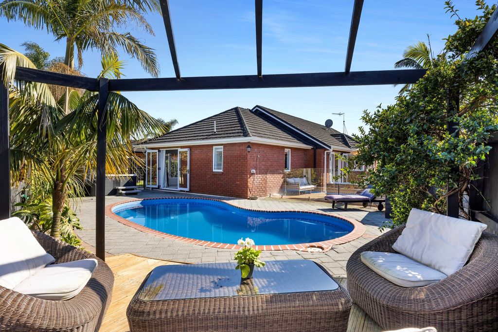 Property value 48 Oriental Parade, Papamoa realestate.co.nz