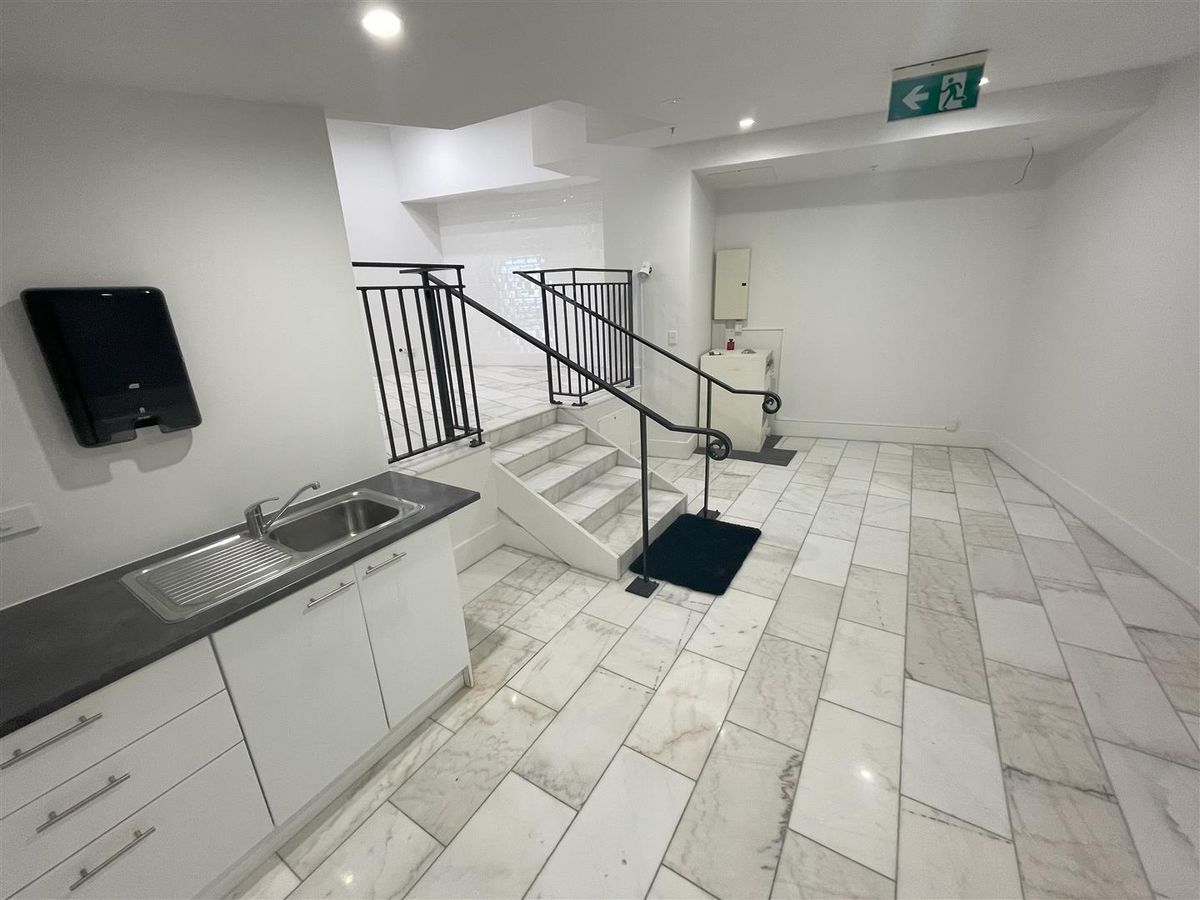 CBRE - Queen St Value Retail – pohled 5