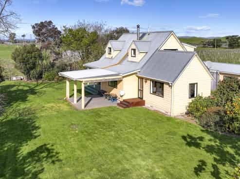 2061 Maraekakaho Road, Raukawa