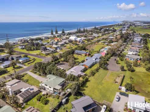 27 Ian Place, Waihi Beach