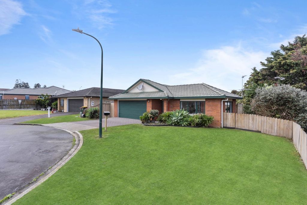 Sold 6 Belleek Close, Weymouth realestate.co.nz