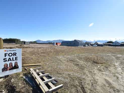 8 Spillway Street, Twizel