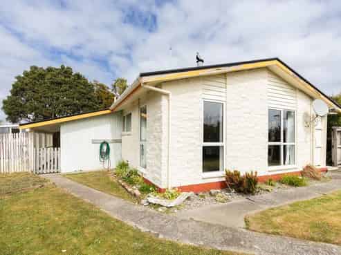 14 Whitcombe Terrace, Hokitika