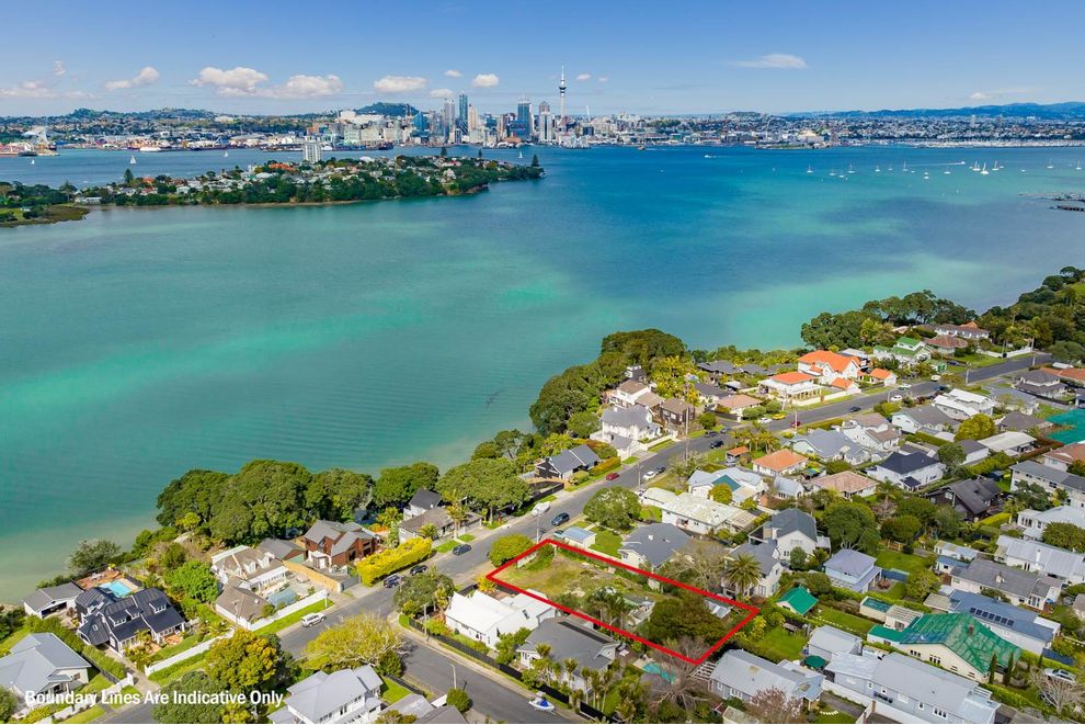 66 Norwood Road, Bayswater, North Shore City, Auckland For Sale