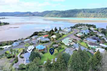 109 Bruce Wallace Place, Whangamata