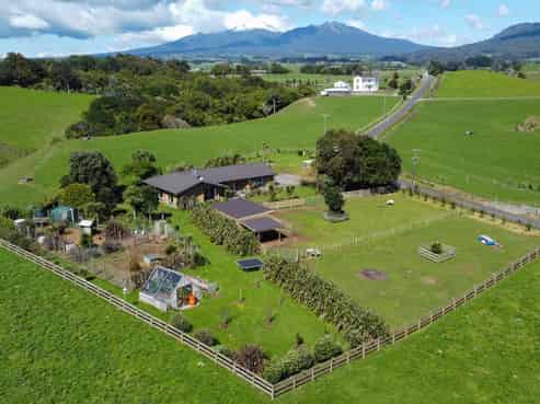 95 Plymouth Road, Omata