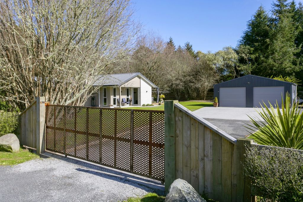 Property value 51 Acacia Heights Drive, Acacia Bay realestate.co.nz