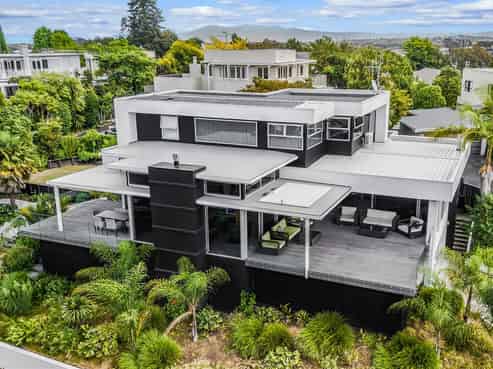 133 Lake Crescent, Hamilton Lake