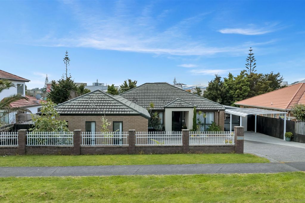 Property value 15 Aclare Place, East Tamaki realestate.co.nz