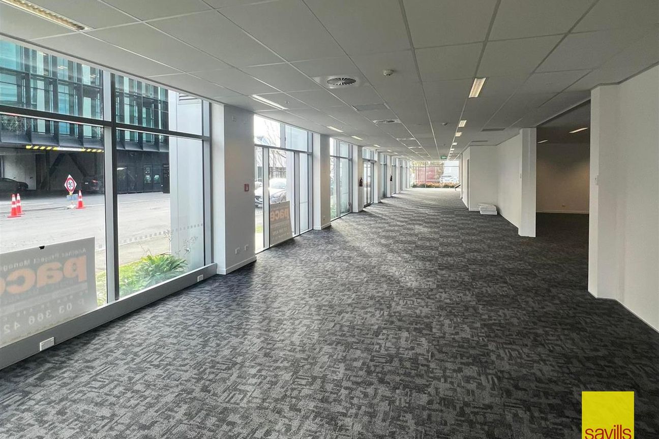 Large Ground Floor Area Available - Meer