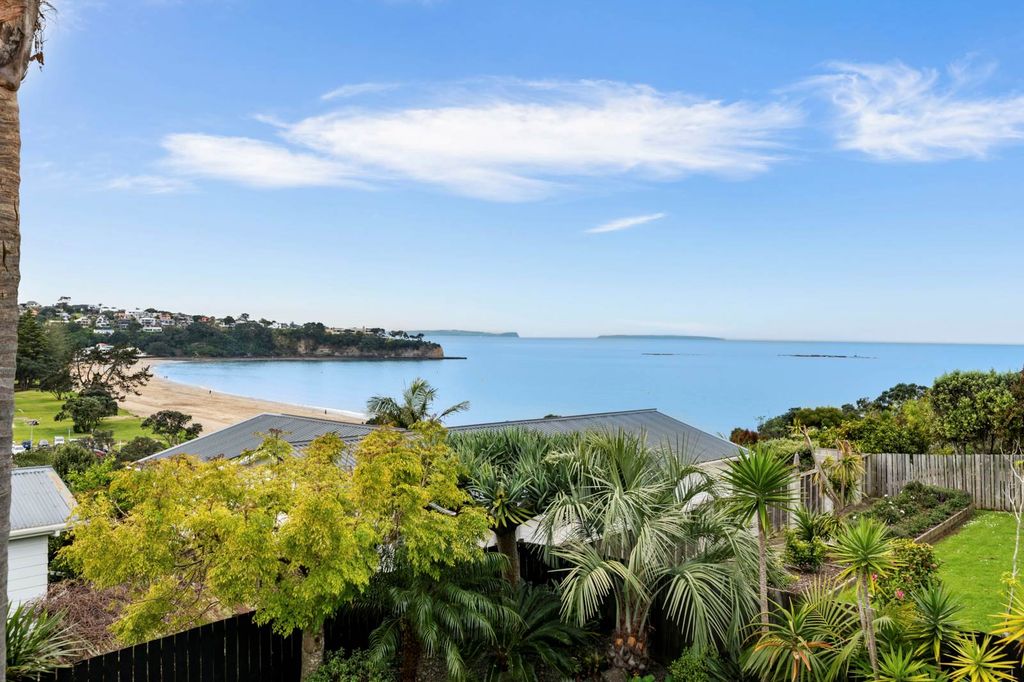 Property value 2/28 Beechwood Road, Rothesay Bay realestate.co.nz