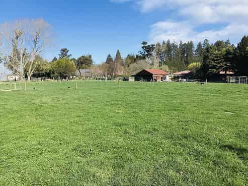 77 Beach Road East, Elgin