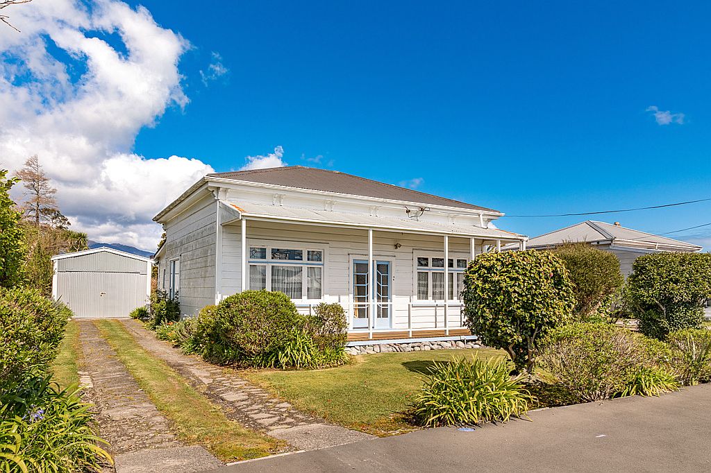 Property value 44 Brougham Street, Westport realestate.co.nz