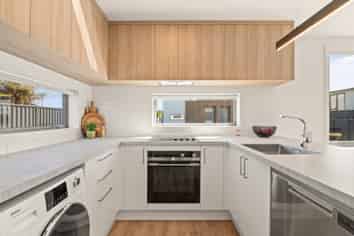 58 Botha Street, Tainui