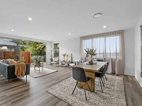 59 Paynters Avenue, Strandon