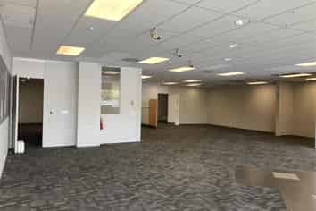 FAB Location - Suit Retail or Showroom or Office