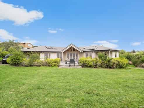 13 Kerema Way, Albany