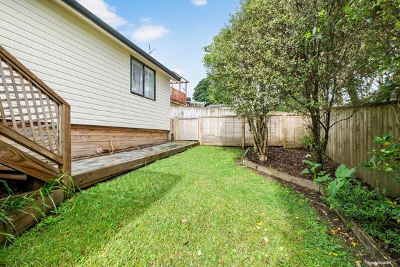 Property value - 9A Mirovale Place, Totara Vale - realestate.co.nz