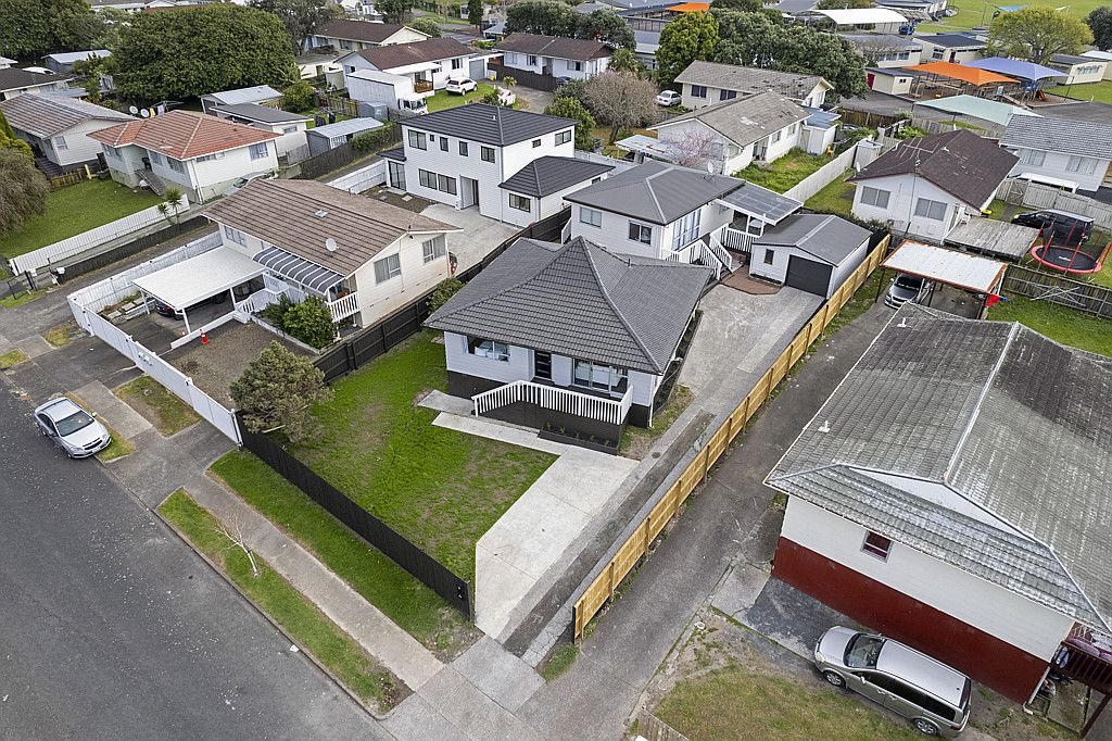 Property value 19 Frobisher Way, Clendon Park realestate.co.nz