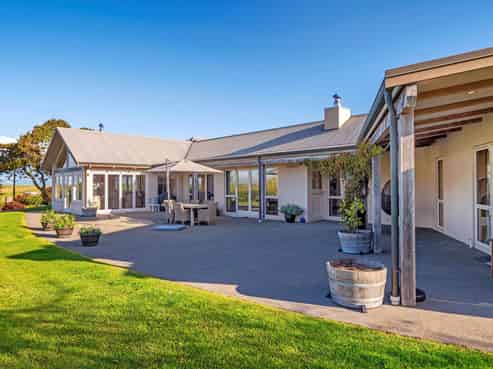 73C Caverhill Road, Manawahe