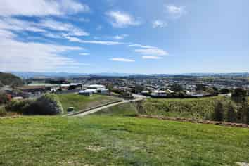  Wanbrow Heights, South Hill
