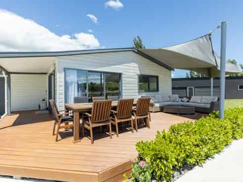 1212 Ohiti Road, Crownthorpe