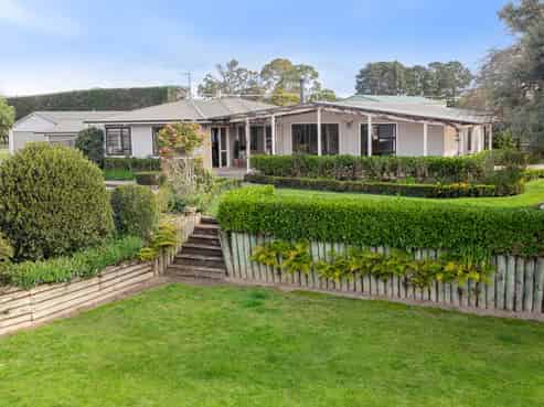 2060 State Highway 50, Fernhill