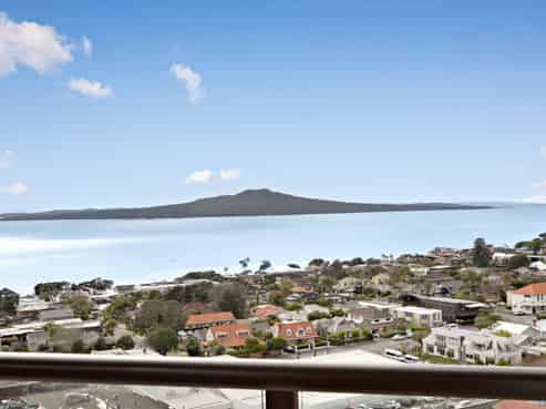1413/9 Byron Avenue, Takapuna