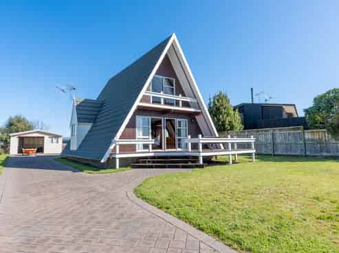 30 Waitetoko Road, Lake Taupo (East)