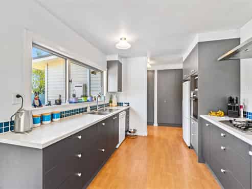 235 Burnham Road, Burnham