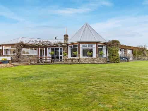 486 Doake Road, Levels