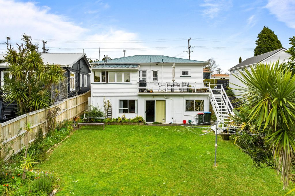 Property value 35 Premier Avenue, Point Chevalier realestate.co.nz