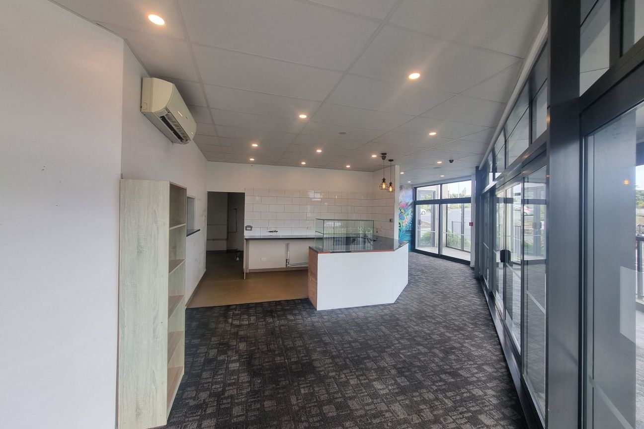 MODERN BLANK CANVAS IN SILVERDALE HUB - View 5