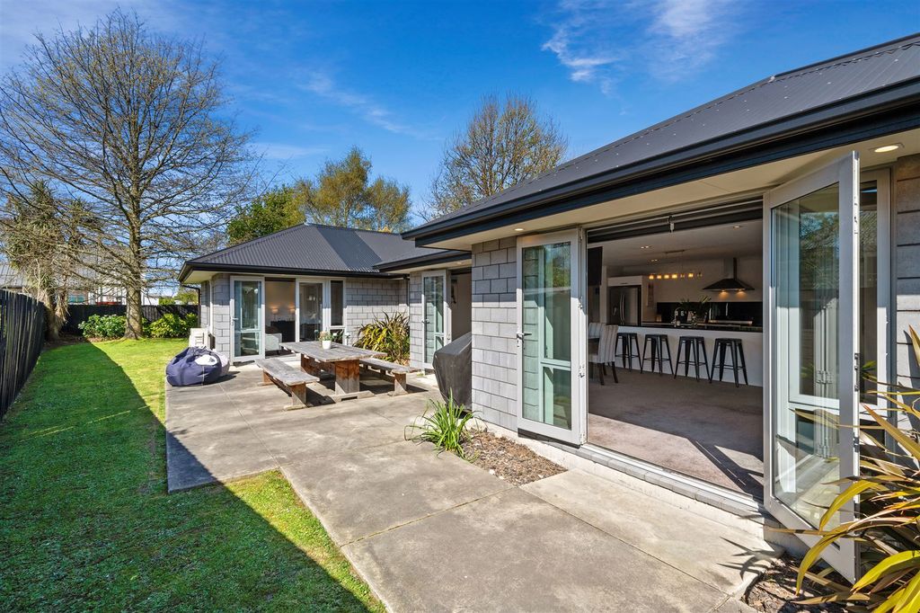 Property value 18 Bateman Avenue, Bryndwr realestate.co.nz