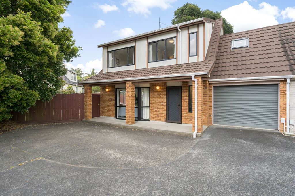 Property value 28A Uppingham Crescent, Hillcrest realestate.co.nz