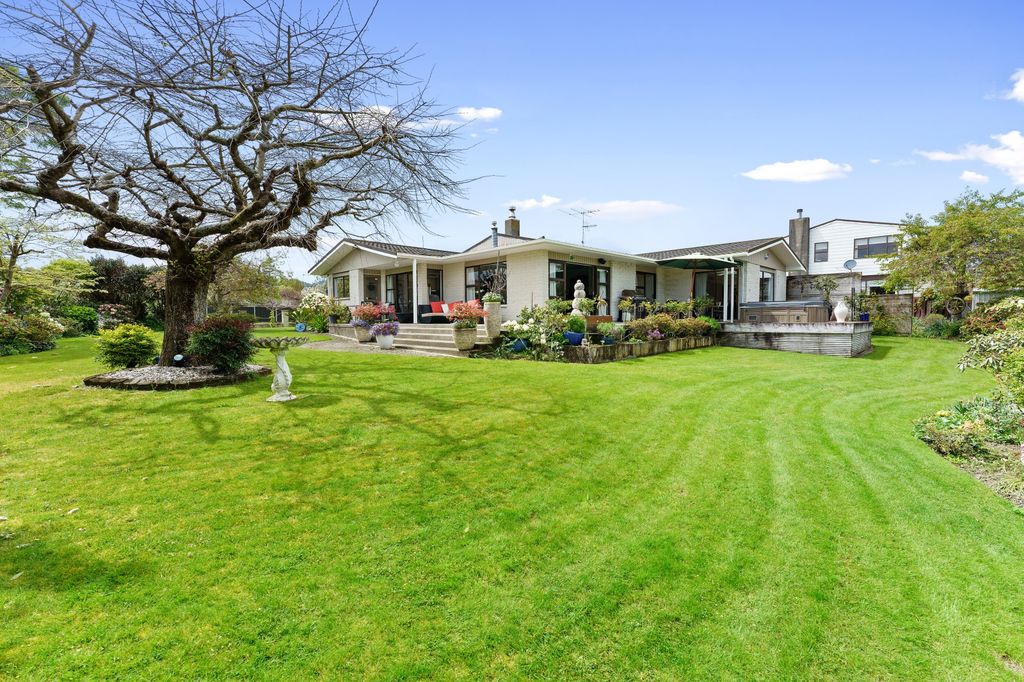 Property value 39 Oriwa Crescent, Otaki realestate.co.nz