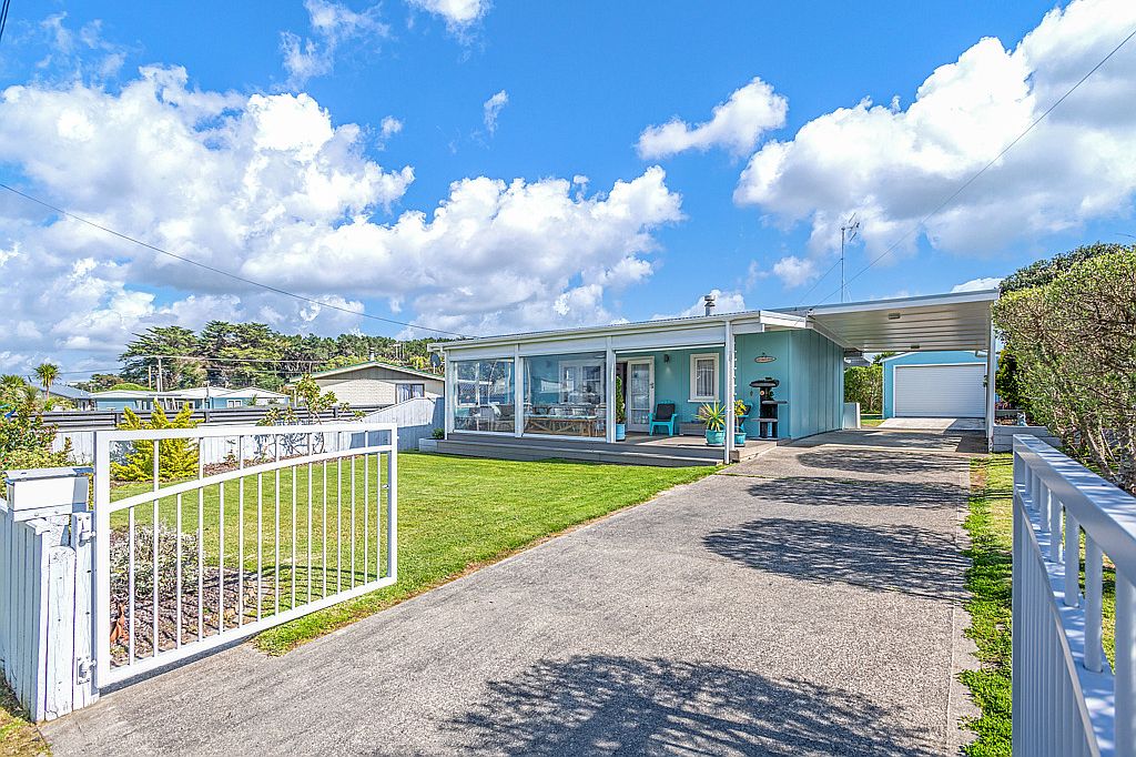 Property value 4 Kent Terrace, Foxton Beach realestate.co.nz