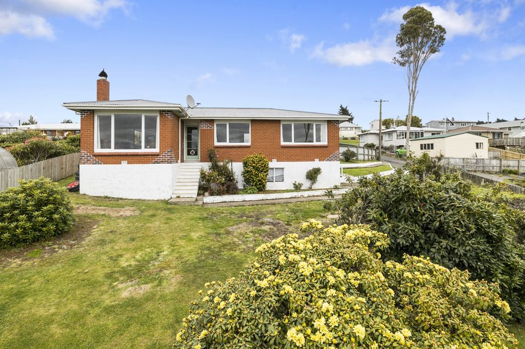 Property value 32 Caldwell Street, Brockville realestate.co.nz