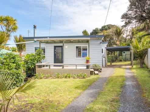 28 Tasman View Road, Bethells Beach