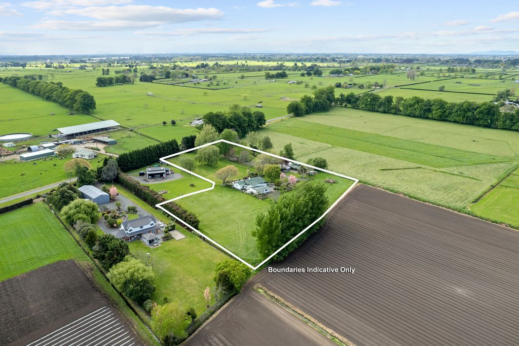 Property value 73 Massey Road, Rotoorangi realestate.co.nz