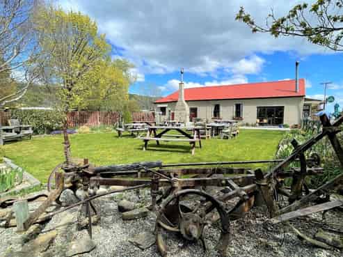 Tavern On The Trail