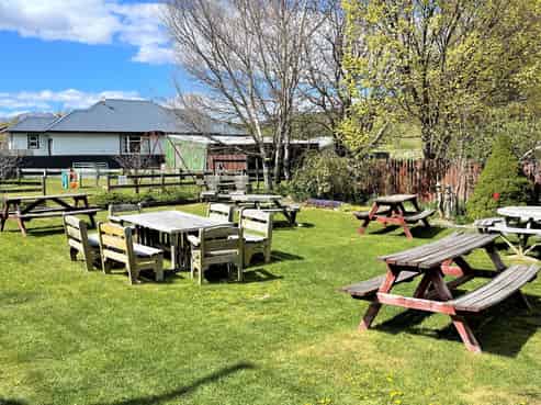 Tavern On The Trail