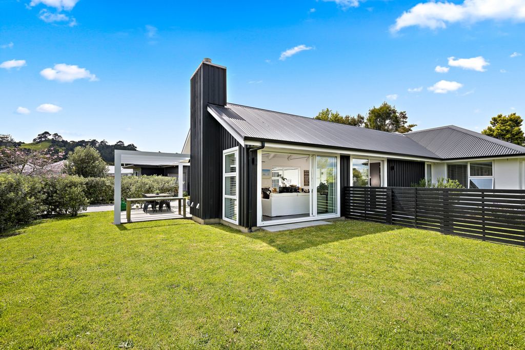 Property value 2 Awanui Crescent, Matakana realestate.co.nz