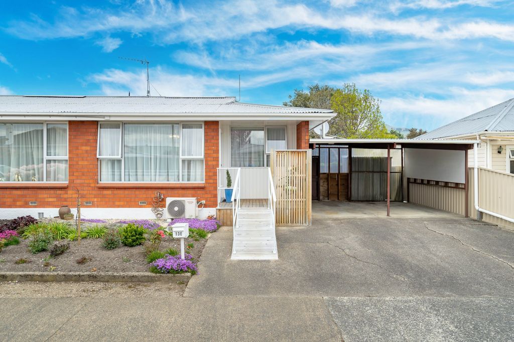 Property value 13E Lanark Street, Mosgiel realestate.co.nz