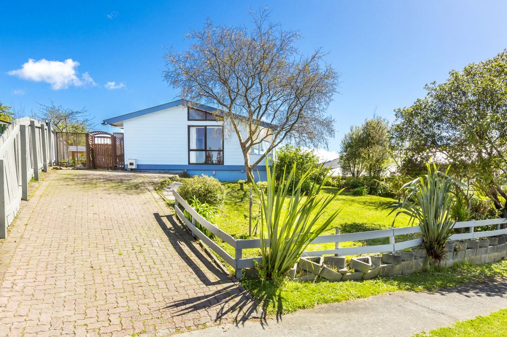 Sold 154 Holborn Drive, Stokes Valley realestate.co.nz