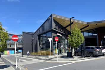 Queenstown Central Shopping Centre - Retail